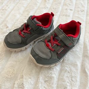 Toddler Boys Sneakers, size 9